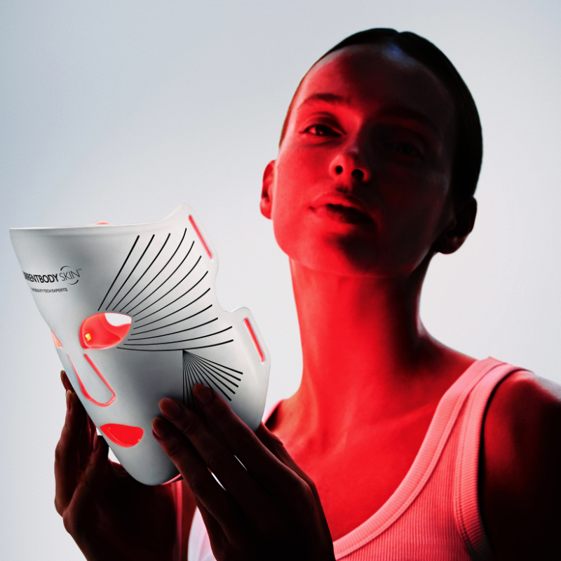 How to reduce redness on the face and can LED light therapy help?