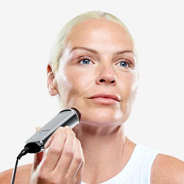 CURRENT BODY SKIN RF ジェル以外 CurrentBody Skin at-home Radio Frequency review